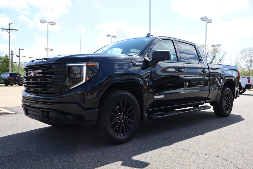 Used 2025 GMC Sierra 1500 Elevation AWD/4WD image 9