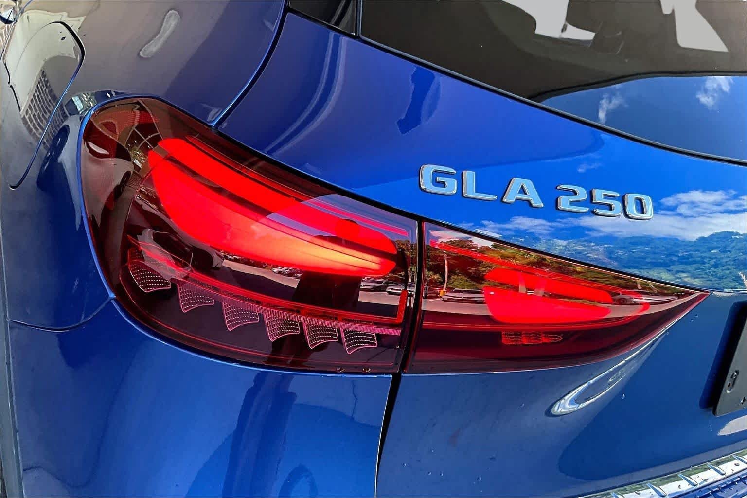 Certified 2025 Mercedes-Benz GLA 250 image 29