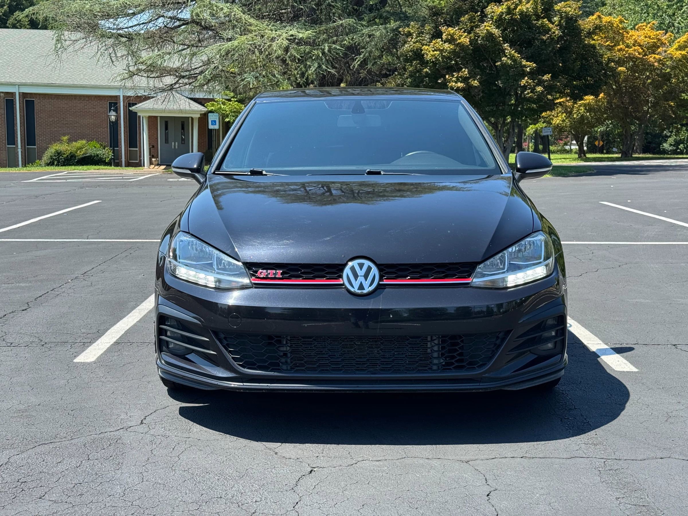 Used 2021 Volkswagen GTI SE image 3