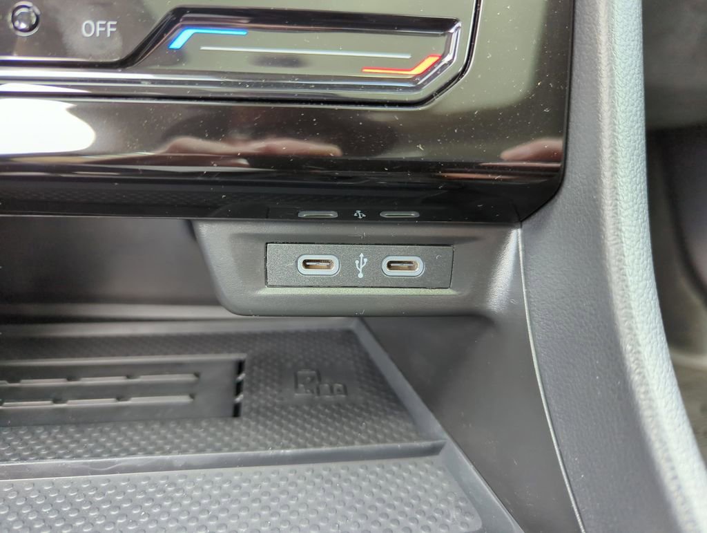 New 2026 Volkswagen Jetta SE FWD image 37