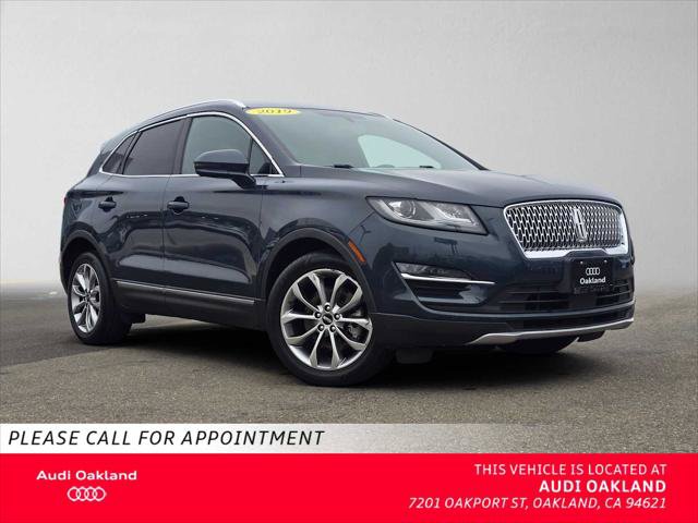 Used 2019 Lincoln MKC Select w/ Select Plus Package FWD image 1