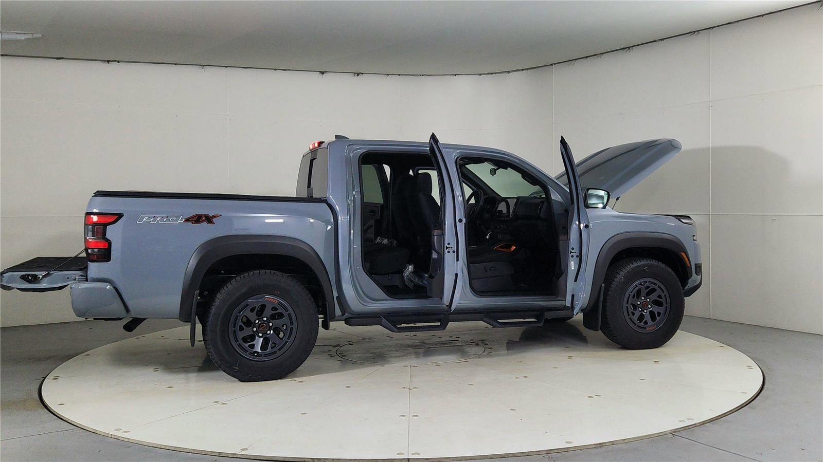 New 2026 Nissan Frontier PRO-4X w/ Pro-4x Convenience Package image 12