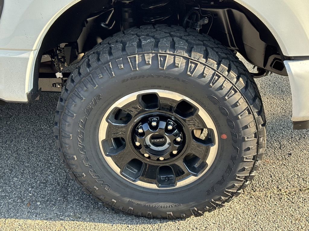 New 2026 Ford F250 Platinum w/ Tremor Off-Road Package image 12