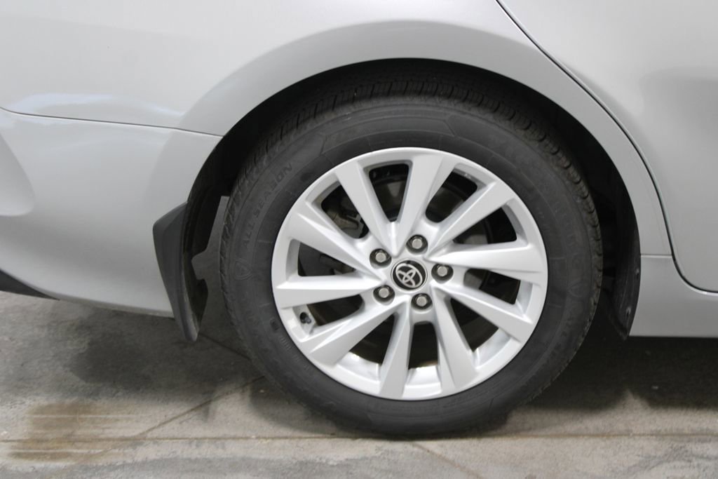 Used 2022 Toyota Camry LE FWD image 43