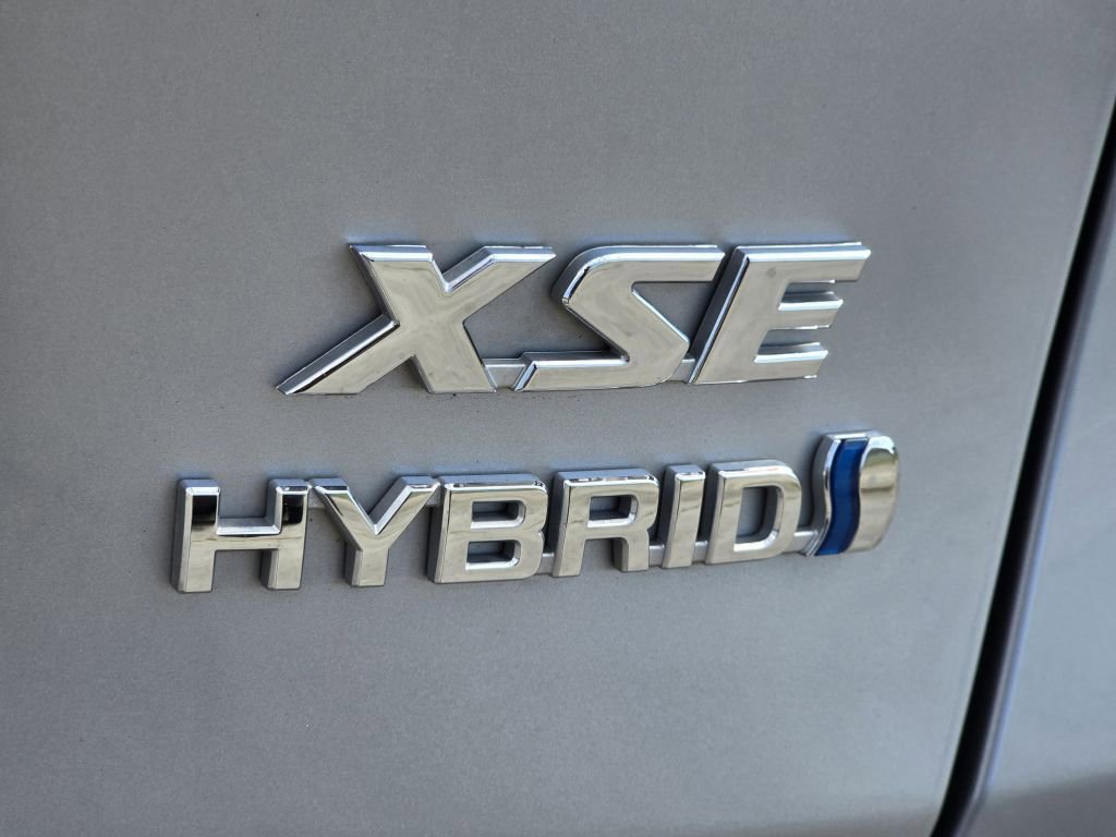 Used 2024 Toyota RAV4 XSE w/ Weather Package image 25