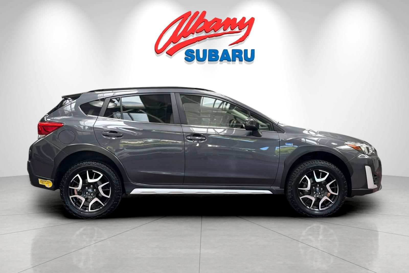 Used 2023 Subaru Crosstrek Hybrid AWD/4WD image 3