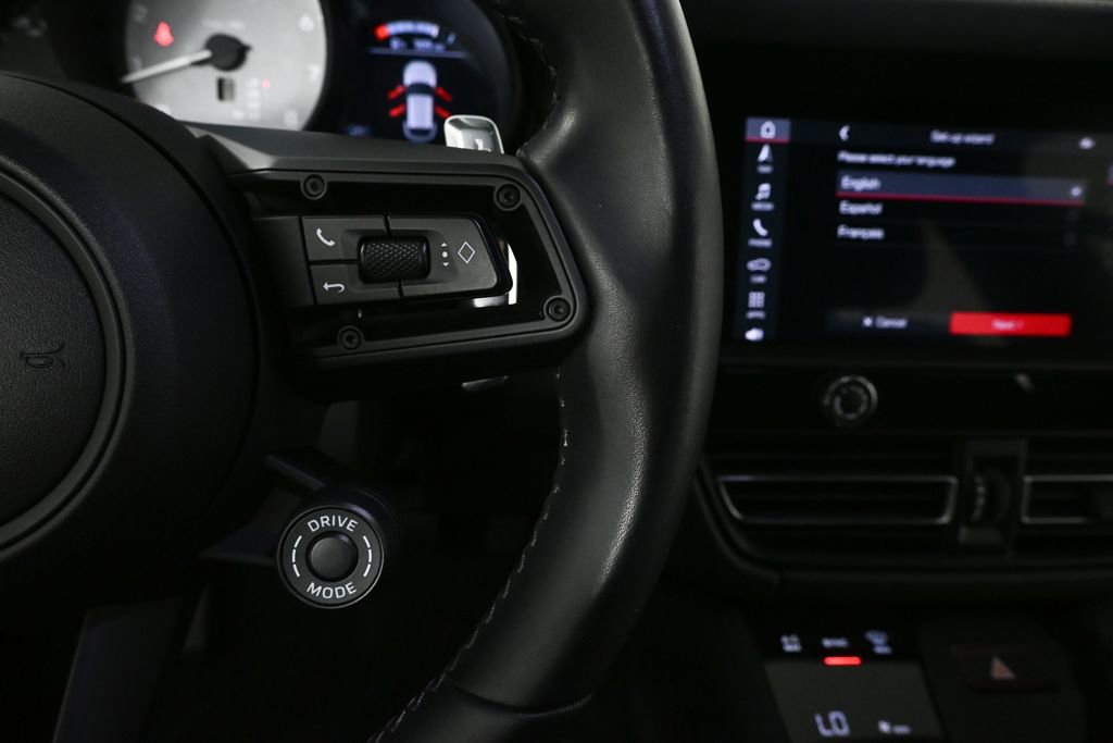 Used 2024 Porsche Macan S w/ Premium Plus Package image 11
