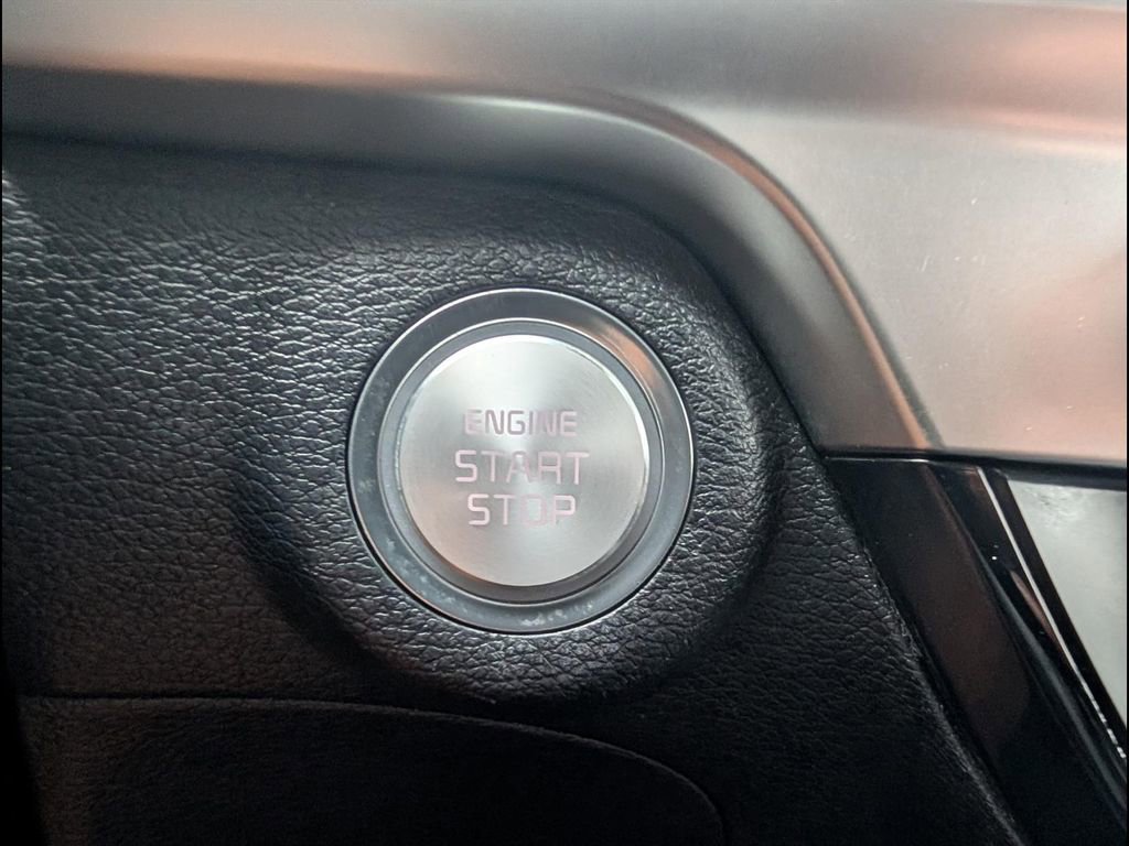 Used 2023 Kia Telluride EX w/ EX Captain's Chair Package image 15