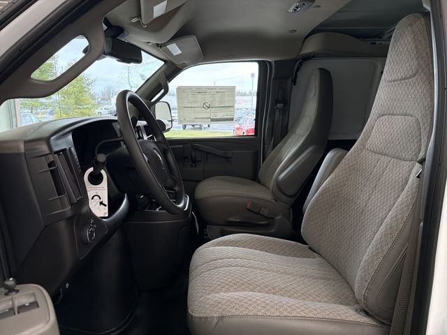 New 2026 Chevrolet Express 3500 Extended w/ Driver Convenience Package image 21