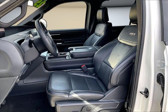 Used 2025 Ford Expedition Max Platinum w/ Stealth Performance Package image 20