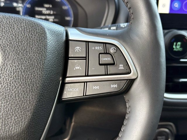 Used 2025 Toyota Grand Highlander AWD image 34