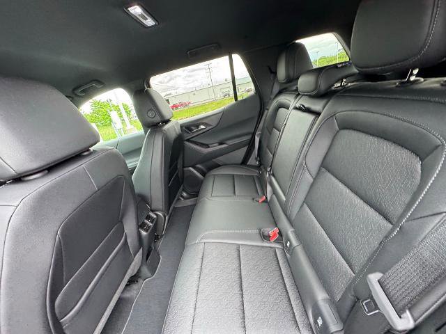 New 2026 Chevrolet Equinox LT w/ Convenience Package II image 36