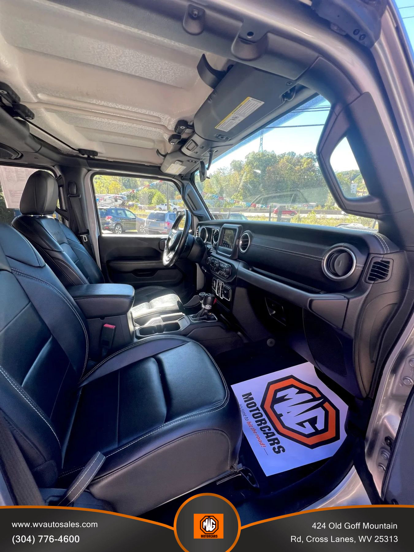 Used 2018 Jeep Wrangler Unlimited Sahara w/ Dual Top Group image 13