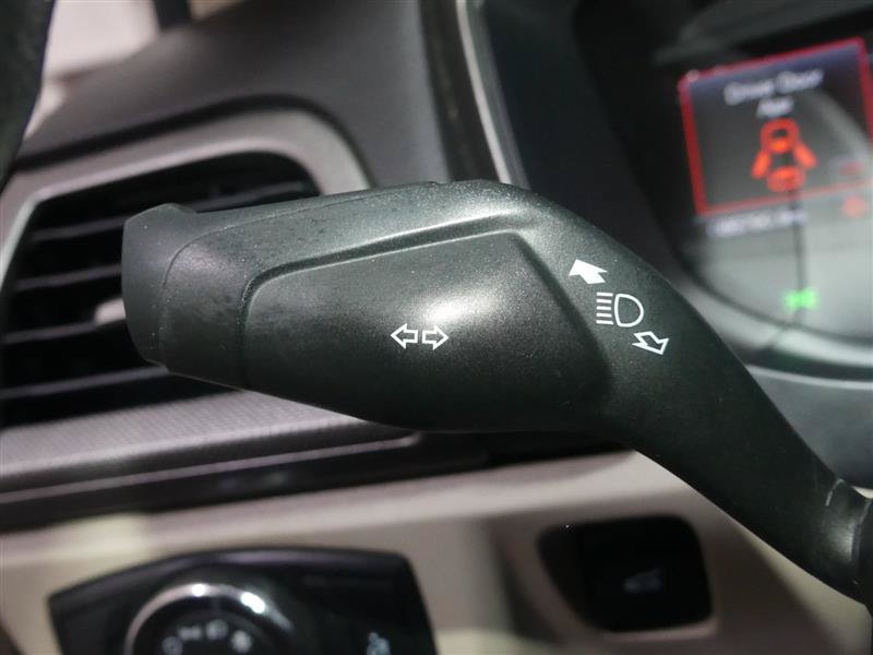 Used 2018 Ford Fusion SE w/ Fusion SE Technology Package FWD image 33