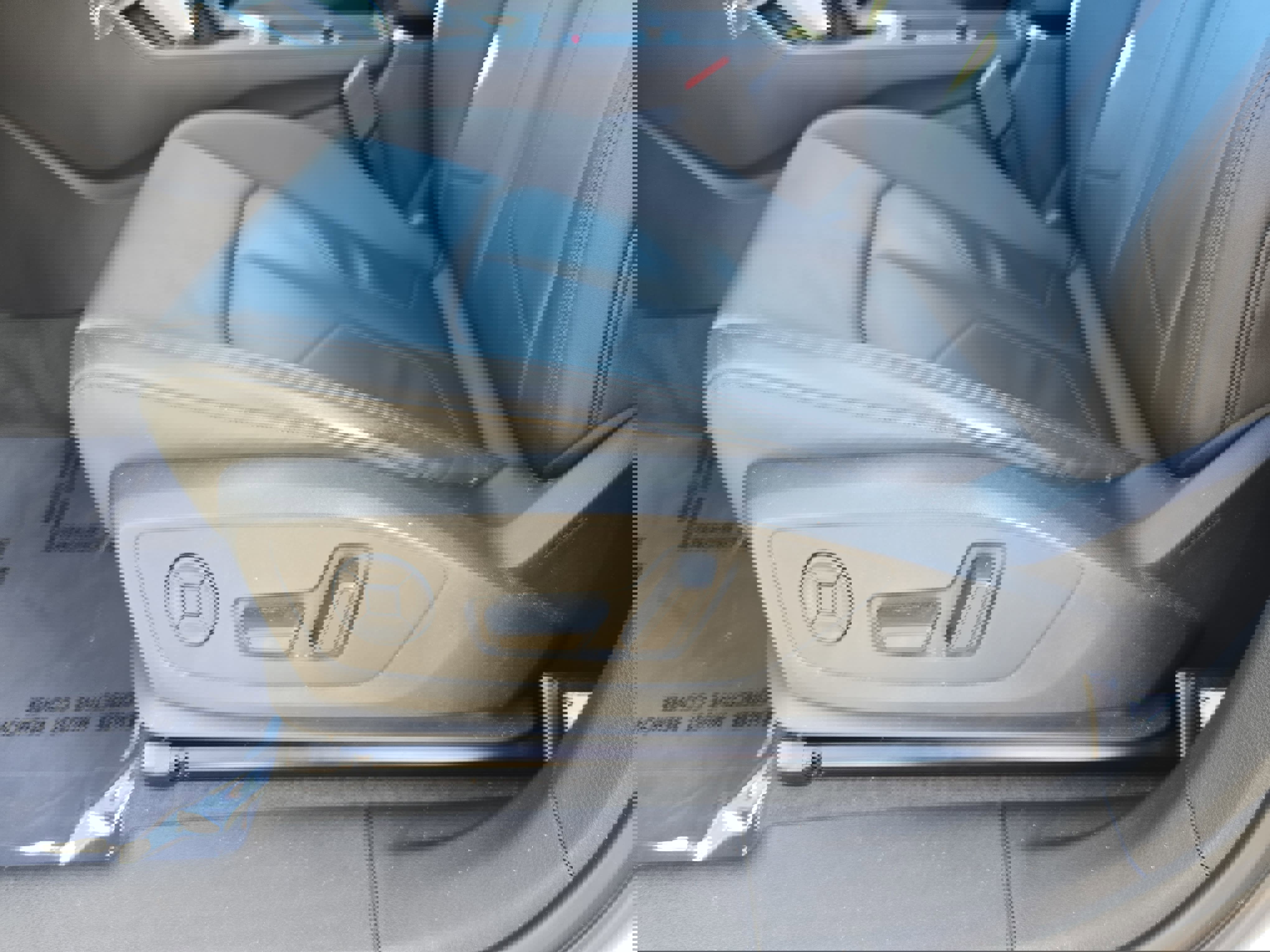 Used 2023 Audi Q3 2.0T Premium w/ Black Optic Package image 28