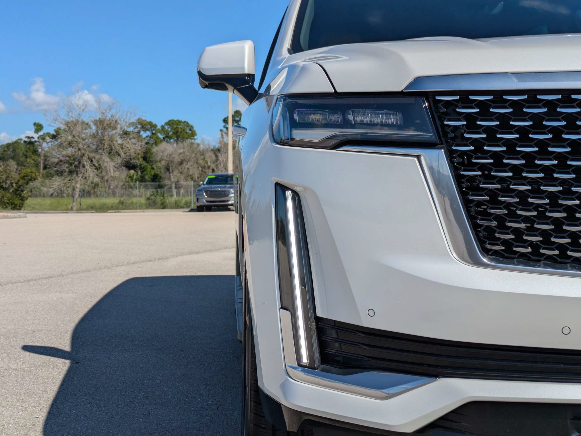 Used 2022 Cadillac Escalade Premium Luxury AWD/4WD image 10
