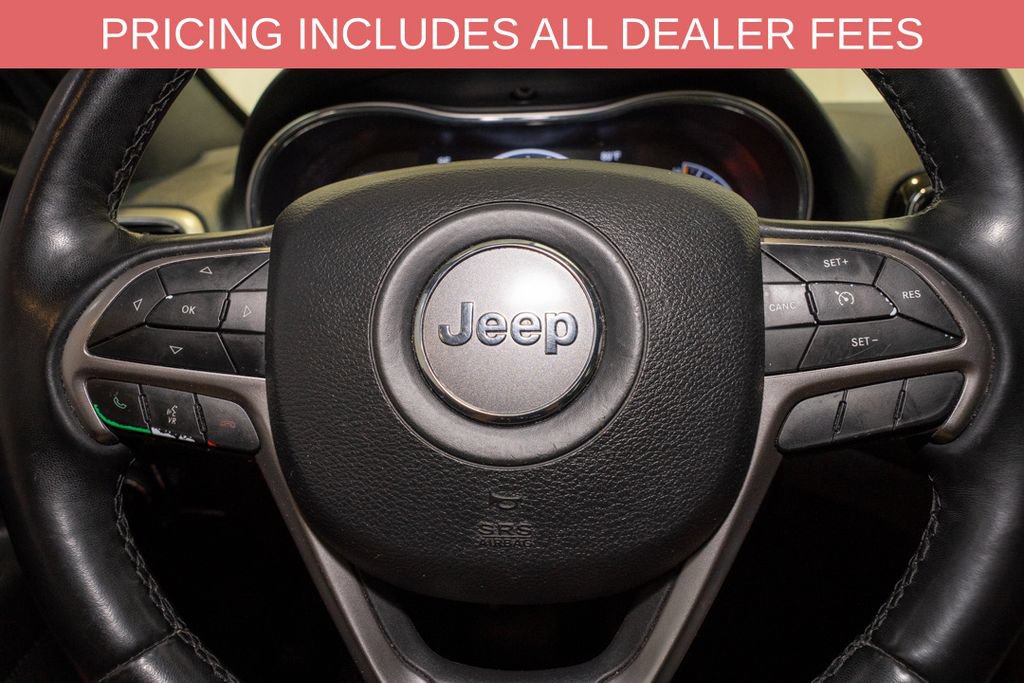 Used 2021 Jeep Grand Cherokee Laredo X AWD/4WD image 22