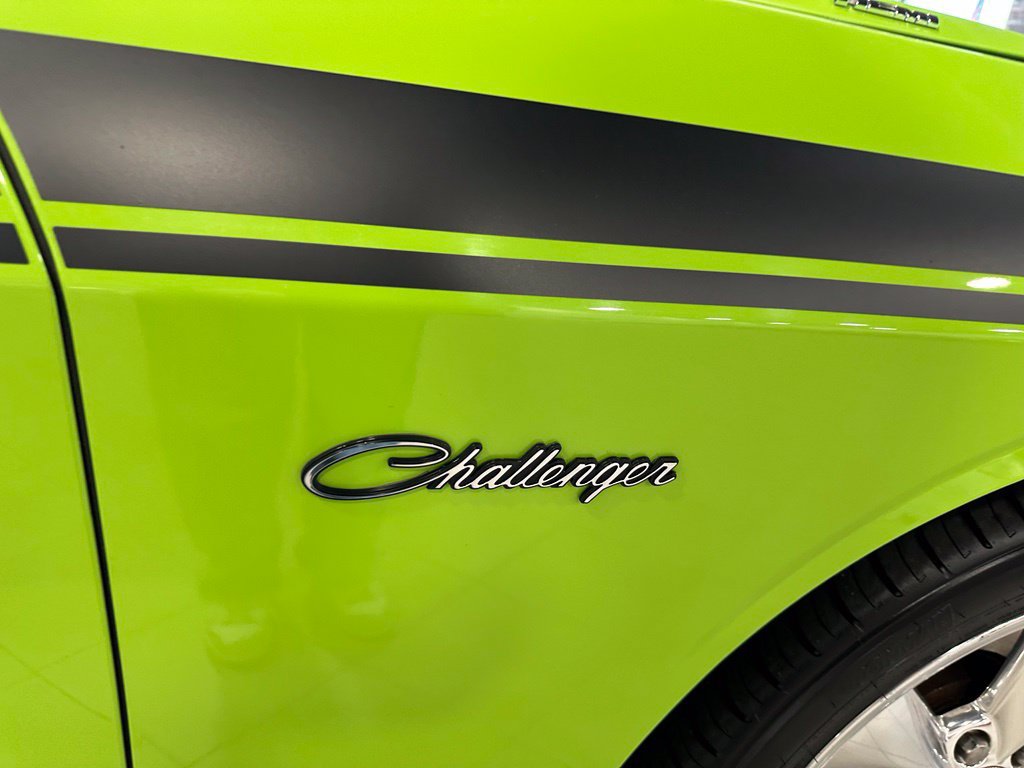 Used 2015 Dodge Challenger R/T Plus RWD image 17