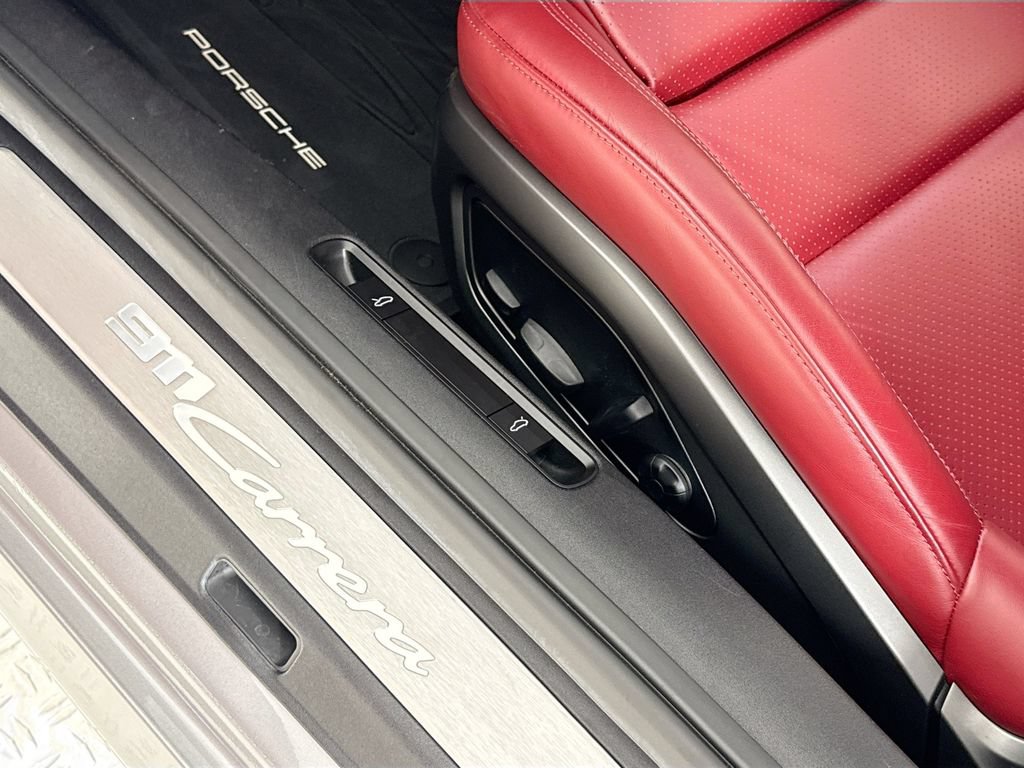 Certified 2024 Porsche 911 Carrera RWD image 23