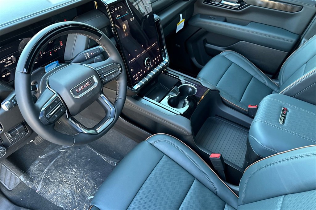 New 2026 GMC Yukon XL AT4 image 8