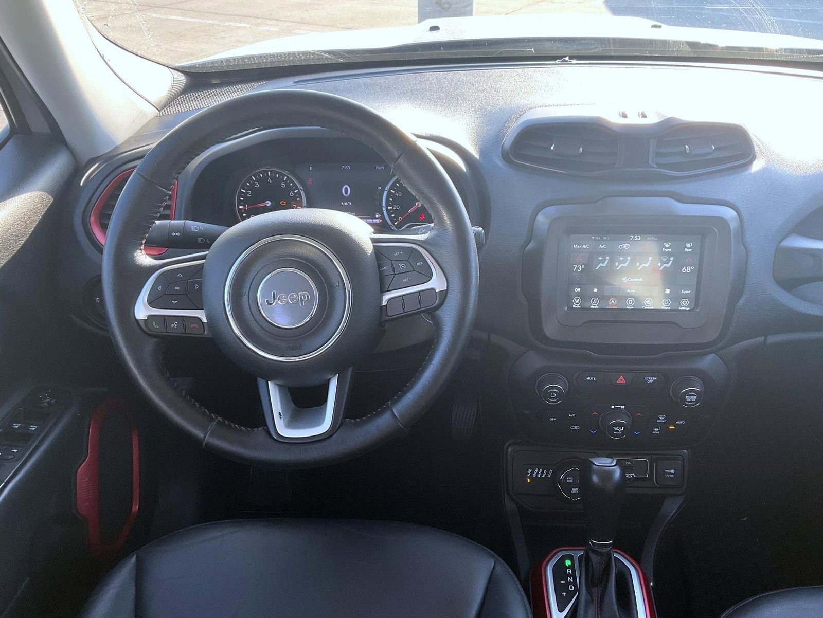 Used 2018 Jeep Renegade Trailhawk AWD/4WD image 13