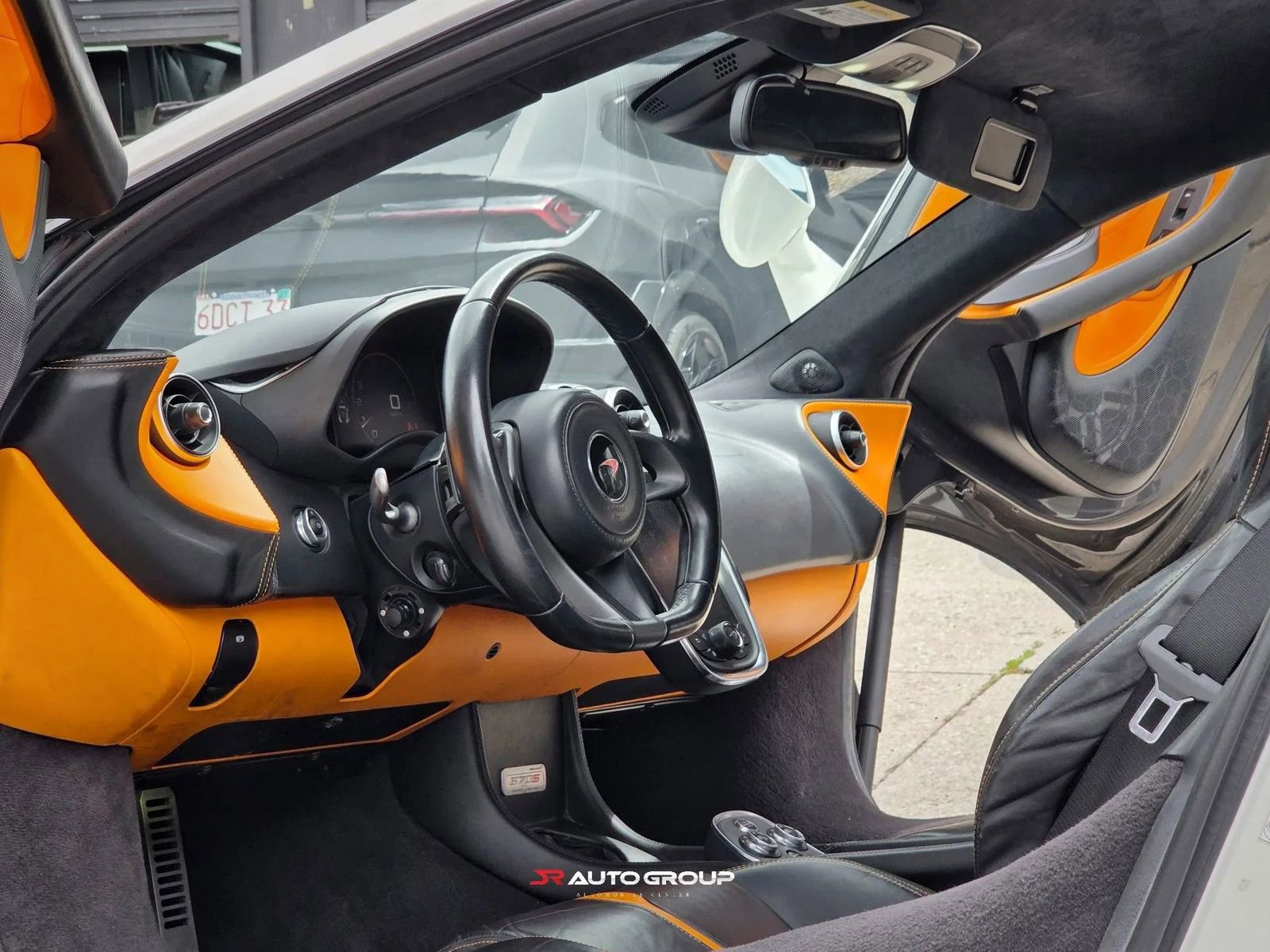 Used 2016 McLaren 570S Coupe RWD image 17