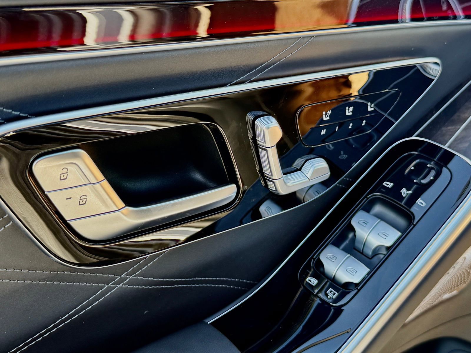 New 2026 Mercedes-Benz Maybach S 580 4MATIC image 17