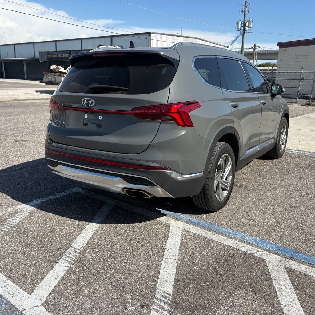 Used 2021 Hyundai Santa Fe SEL w/ Convenience Package FWD image 3