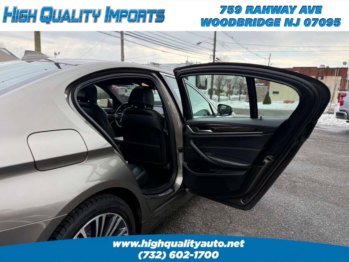 Used 2017 BMW 530i xDrive AWD/4WD image 17