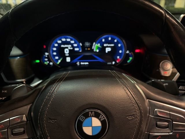 Used 2018 BMW 750i image 12