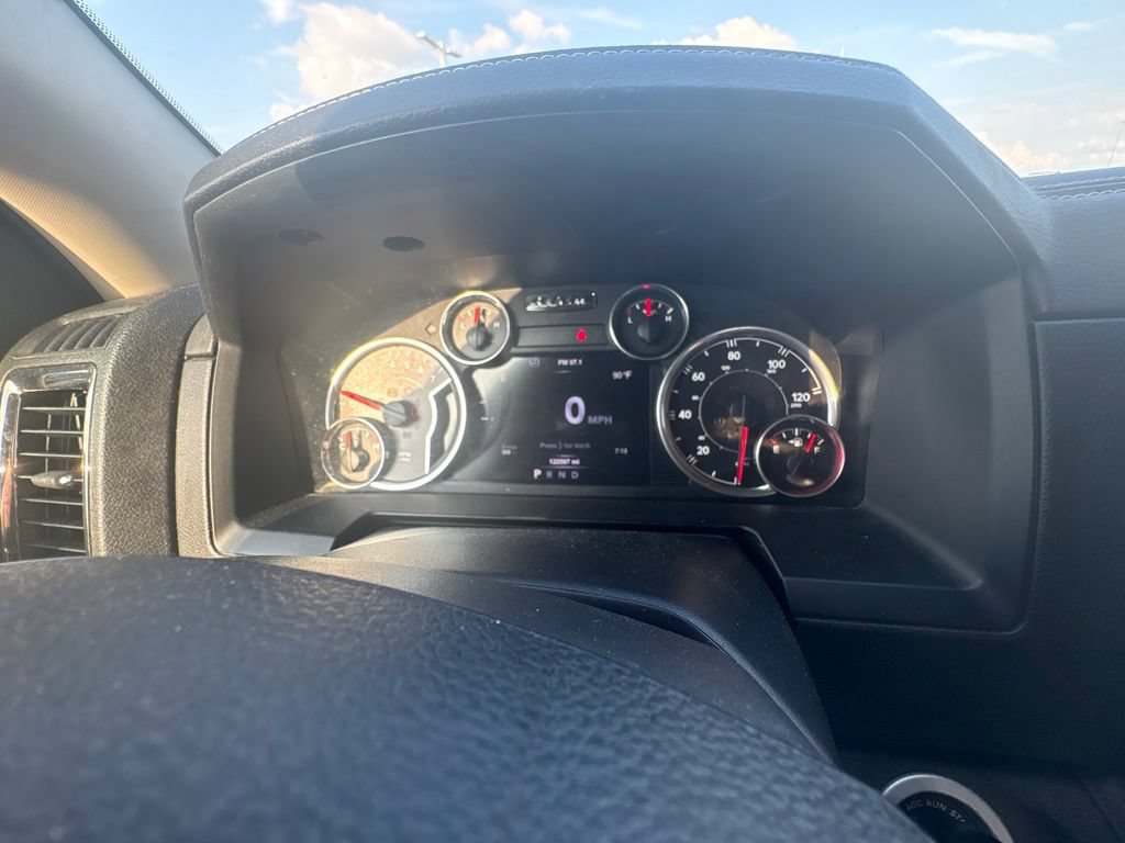 Used 2016 RAM 1500 Sport w/ Black Ram 1500 Sport Group AWD/4WD image 5