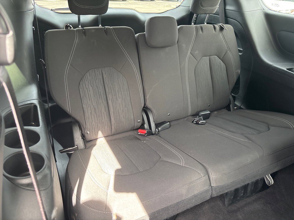 Used 2018 Chrysler Pacifica Touring Plus w/ S Appearance Package image 21