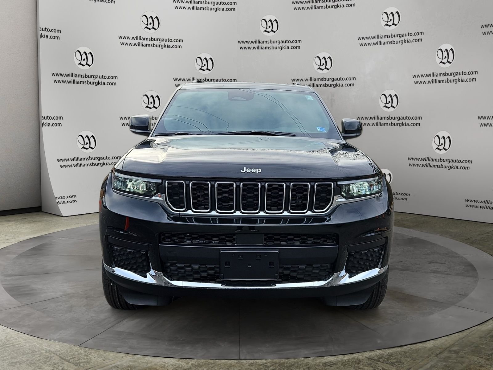 New 2025 Jeep Grand Cherokee L Laredo AWD/4WD image 8