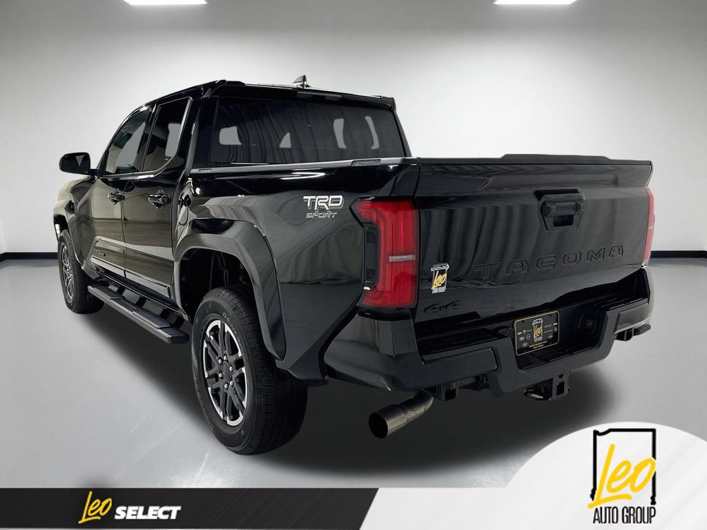 Used 2025 Toyota Tacoma TRD Sport AWD/4WD image 10