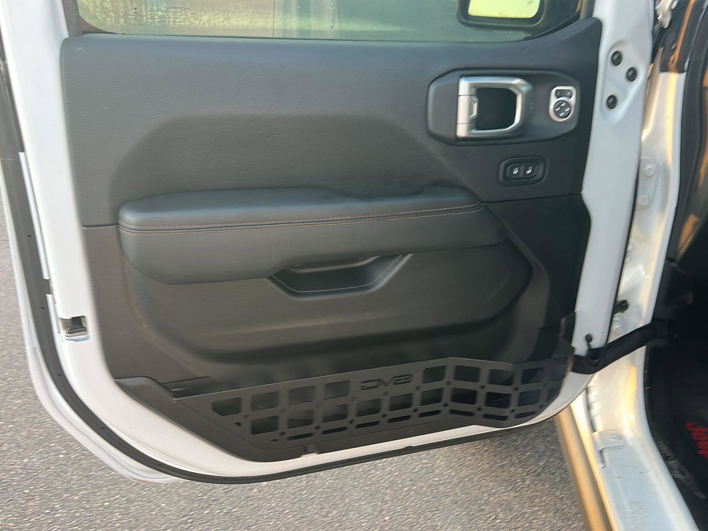 Used 2022 Jeep Wrangler Unlimited Rubicon w/ Xtreme Recon 35" Tire Package image 16