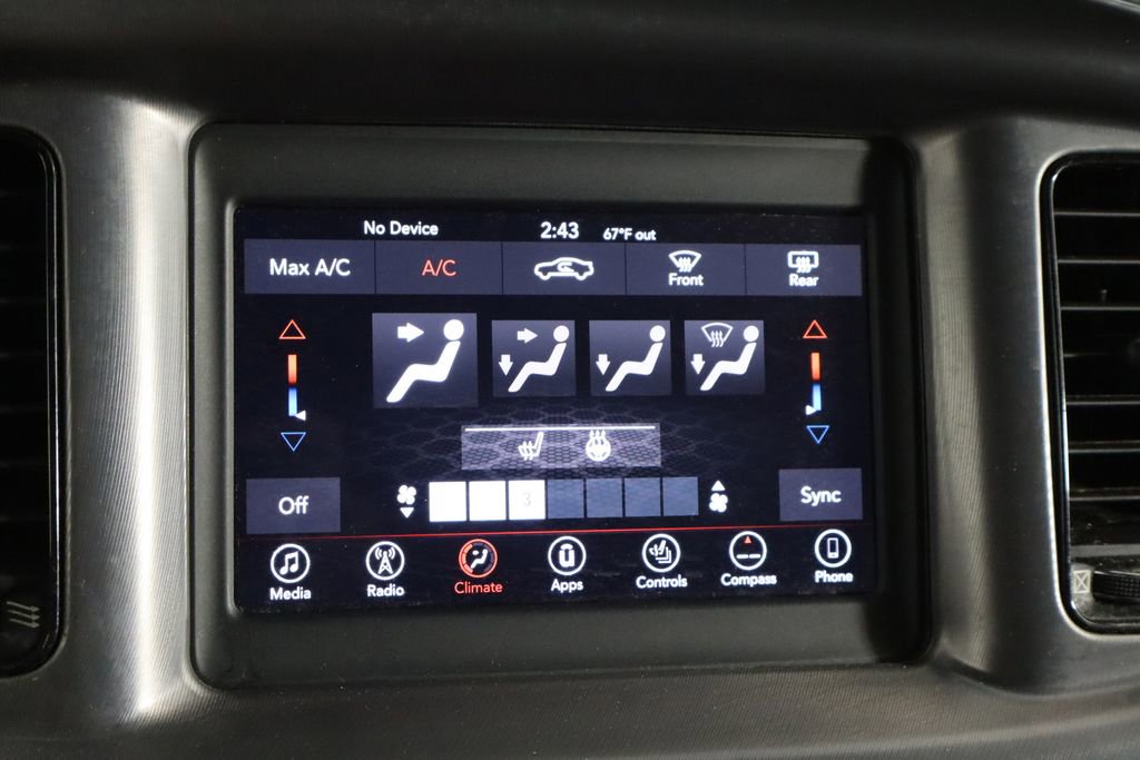 Used 2019 Dodge Charger SXT w/ Blacktop Package RWD image 33