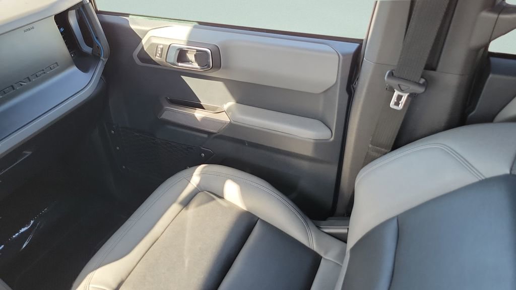Used 2023 Ford Bronco Black Diamond image 15