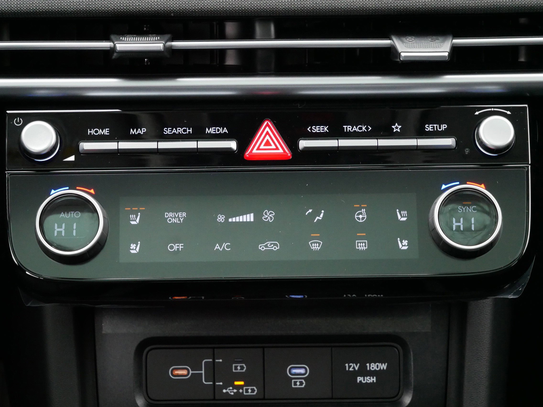 New 2026 Hyundai Tucson Limited image 11