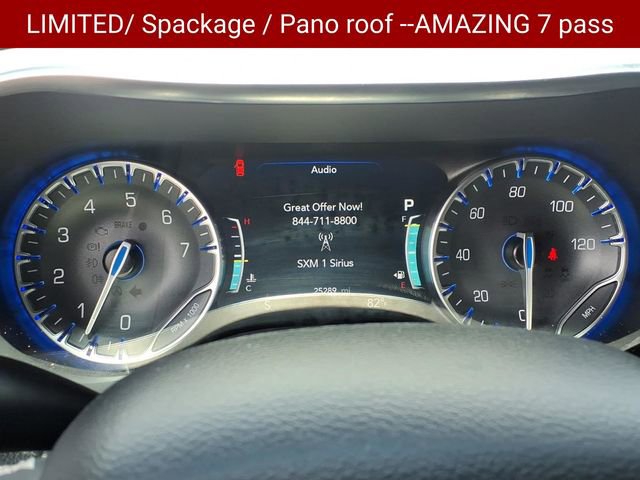 Used 2025 Chrysler Pacifica Limited FWD image 19
