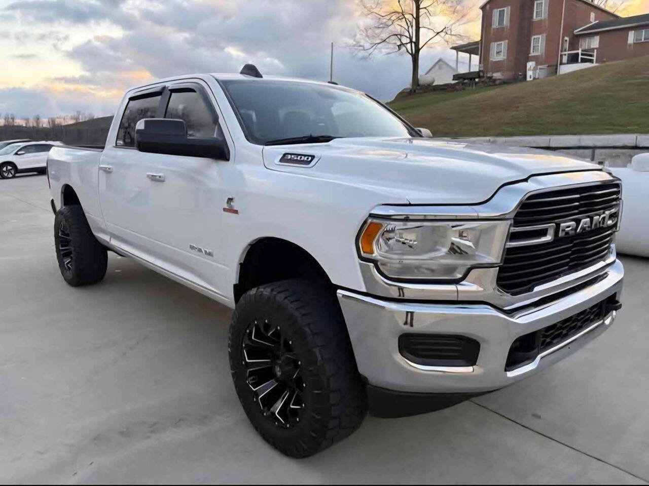 Used 2019 RAM 3500 Big Horn AWD/4WD image 3