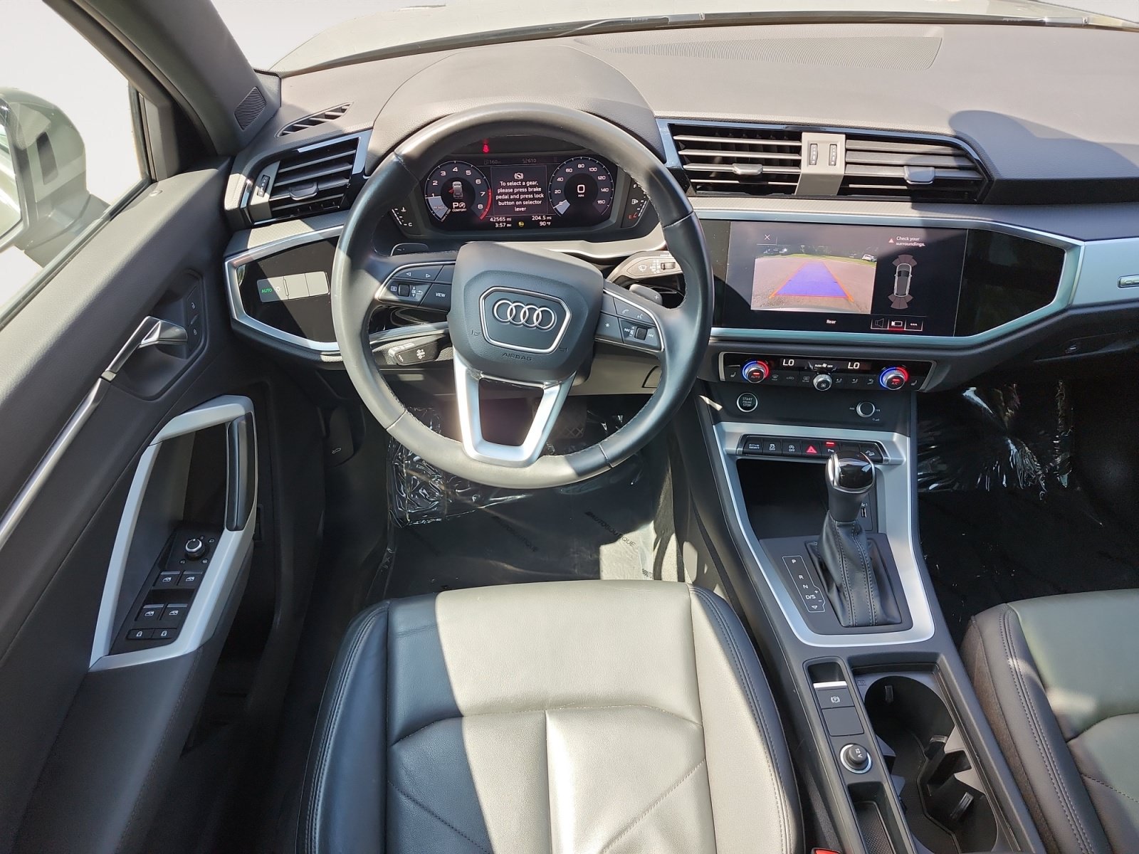 Used 2021 Audi Q3 2.0T Premium w/ Convenience Package AWD/4WD image 10