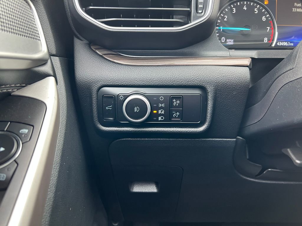Used 2023 Ford Explorer Limited image 17
