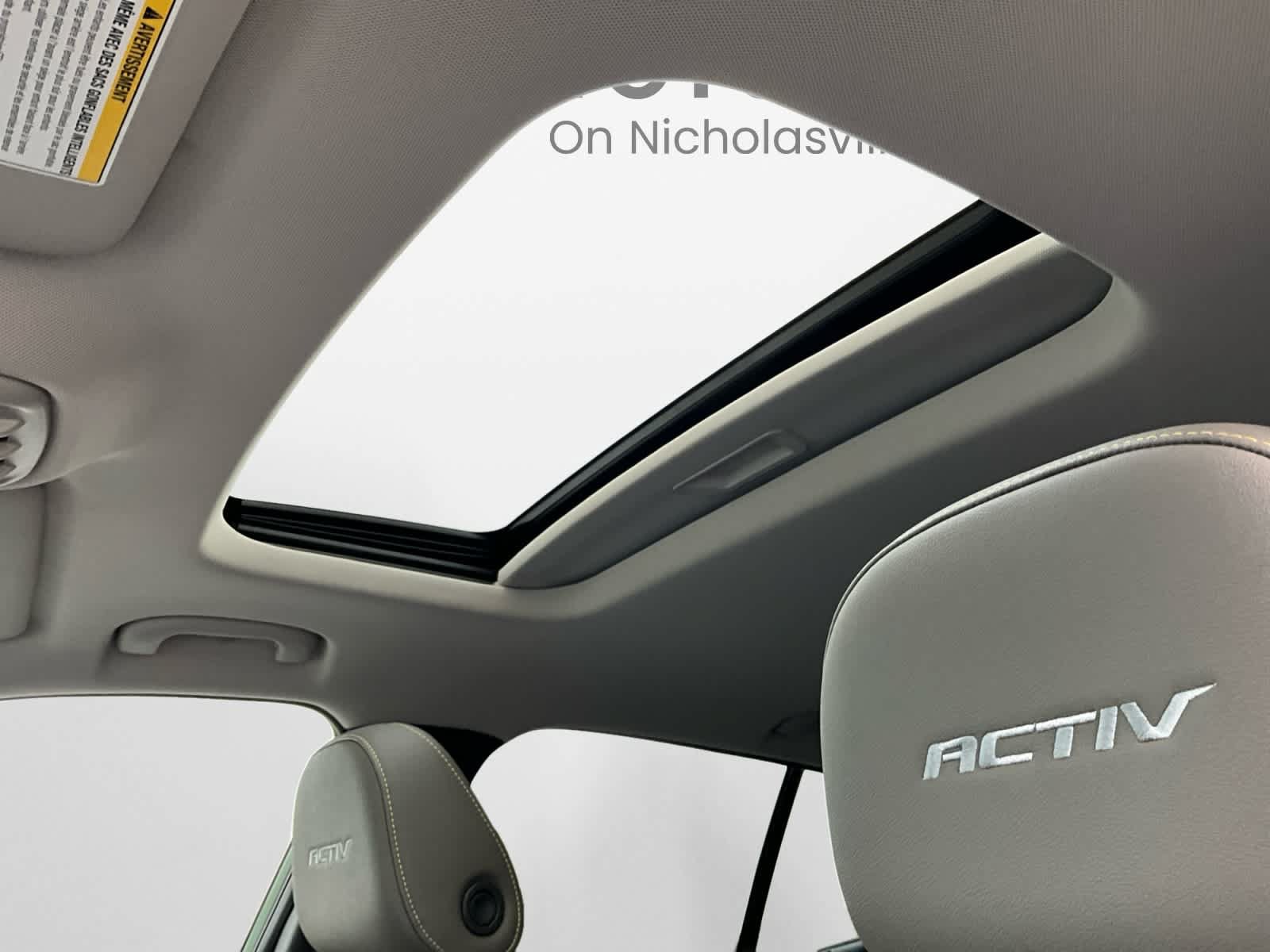 Used 2026 Chevrolet Trax ACTIV w/ Sunroof Package FWD image 21