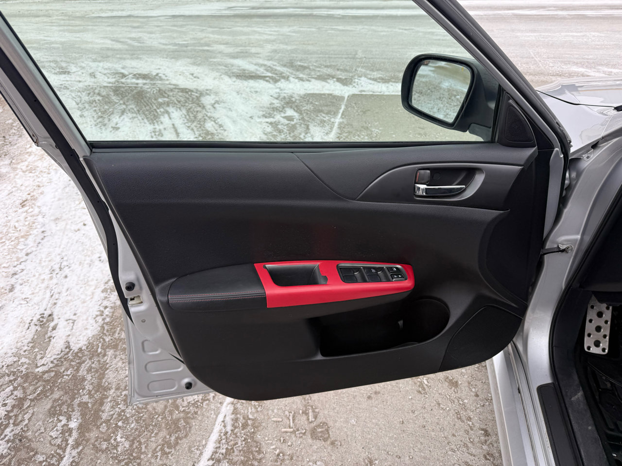 Used 2011 Subaru Impreza WRX Premium image 11