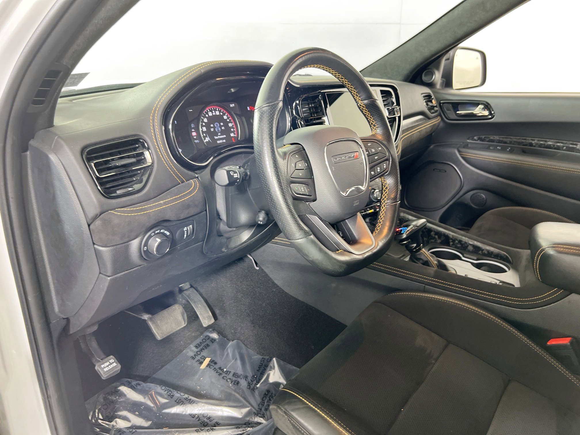 Used 2023 Dodge Durango R/T w/ Hemi Orange Plus Package image 9