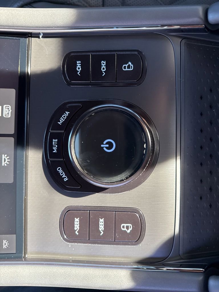 New 2026 Genesis G90 3.5T Prestige image 23