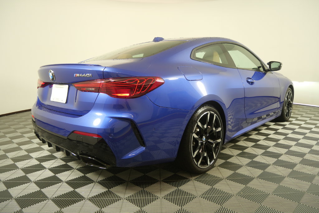 Certified 2026 BMW M440i Coupe RWD image 4