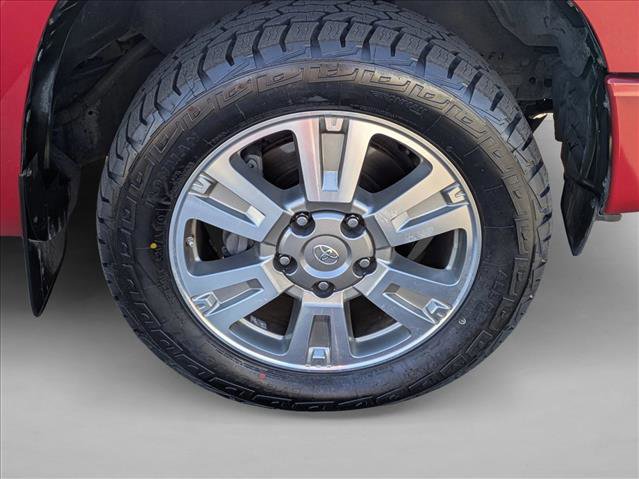Used 2014 Toyota Tundra Platinum image 25