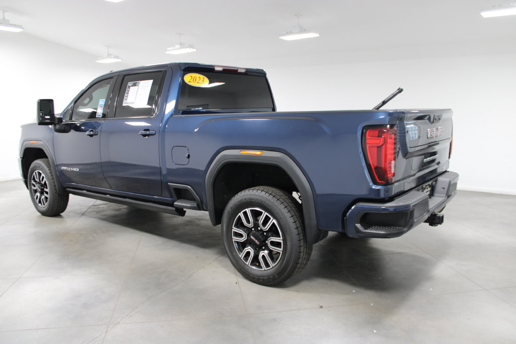 Used 2023 GMC Sierra 2500 AT4 AWD/4WD image 7