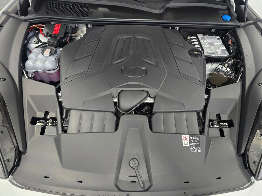 New 2026 Porsche Cayenne image 11